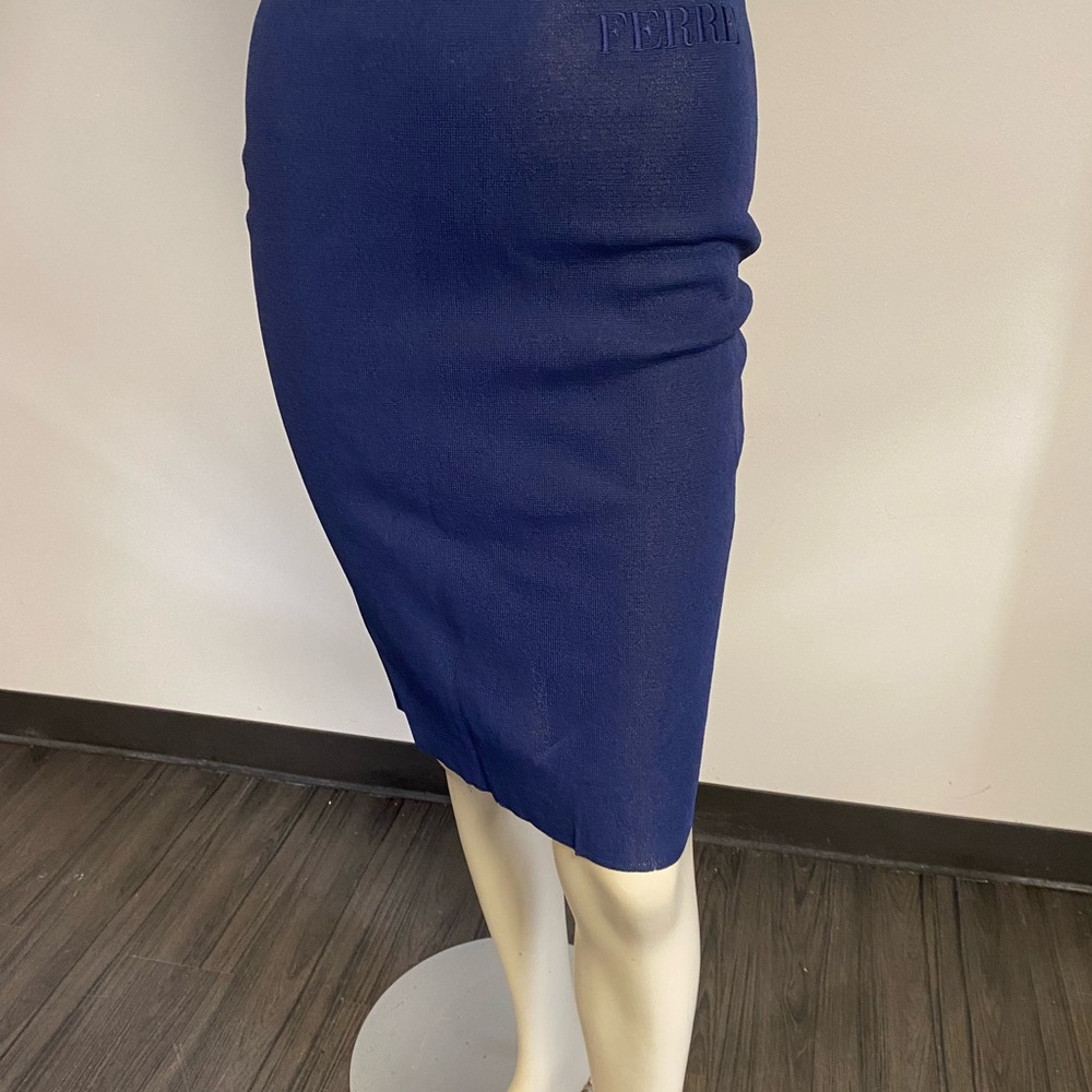 GF Ferre Skirt brand new 100% Authentic GF Ferre Pencil skirt Color: navy